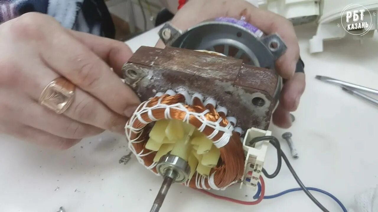 Асинхронный двигатель от стиральной машины бош. 00 hxgp1l. Мотор стиральной машины бош145712. 51 160024868. Обмотка для двигателя стиральной машины bosch.