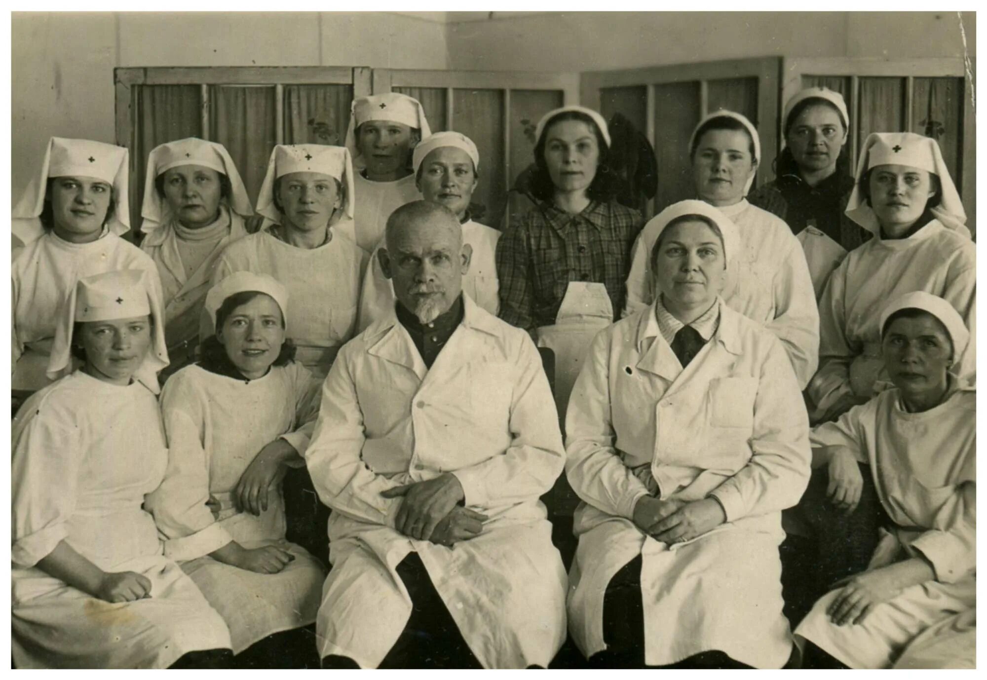 Госпиталь а.а. Гильбиха 1914 год. Военный госпиталь Владикавказ 1914 год. 367 Военный госпиталь Тбилиси. Медсестра в военном госпитале.