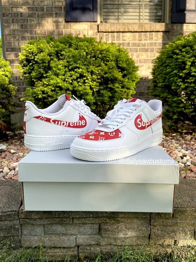 Air force 1 supreme. Найк Суприм форсы. Суприм Air Force. Nike Air Force 1 Supreme Louis Vuitton. Force 1 Supreme.