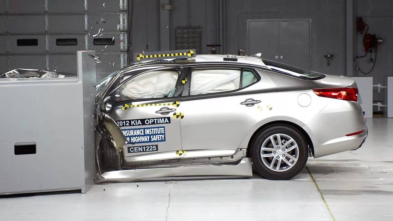 Киа оптима безопасность. Kia k2 c NCAP. Краш тест Kia Optima. Краш тест Киа к5. Краш тест Киа Оптима 2022.