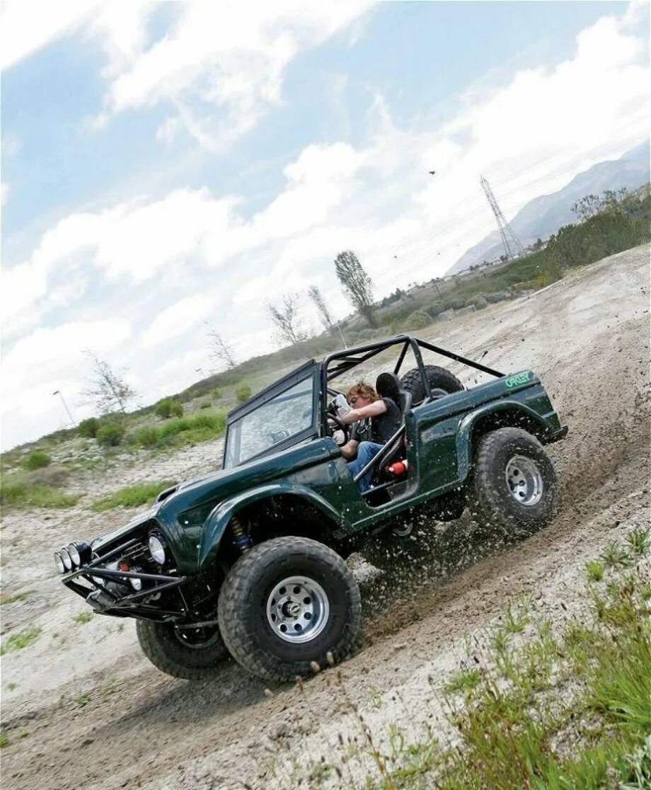 Полный привод jeep. Jeep 4x4 полноприводный. Внедорожники off Road. Ford Bronco Buggy. Внедорожник для оффроуда.