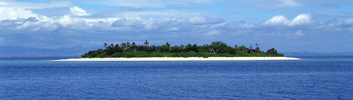 Назови 1 остров. Пейзаж. остров оногоро. суша со стороны моря. доминикана.