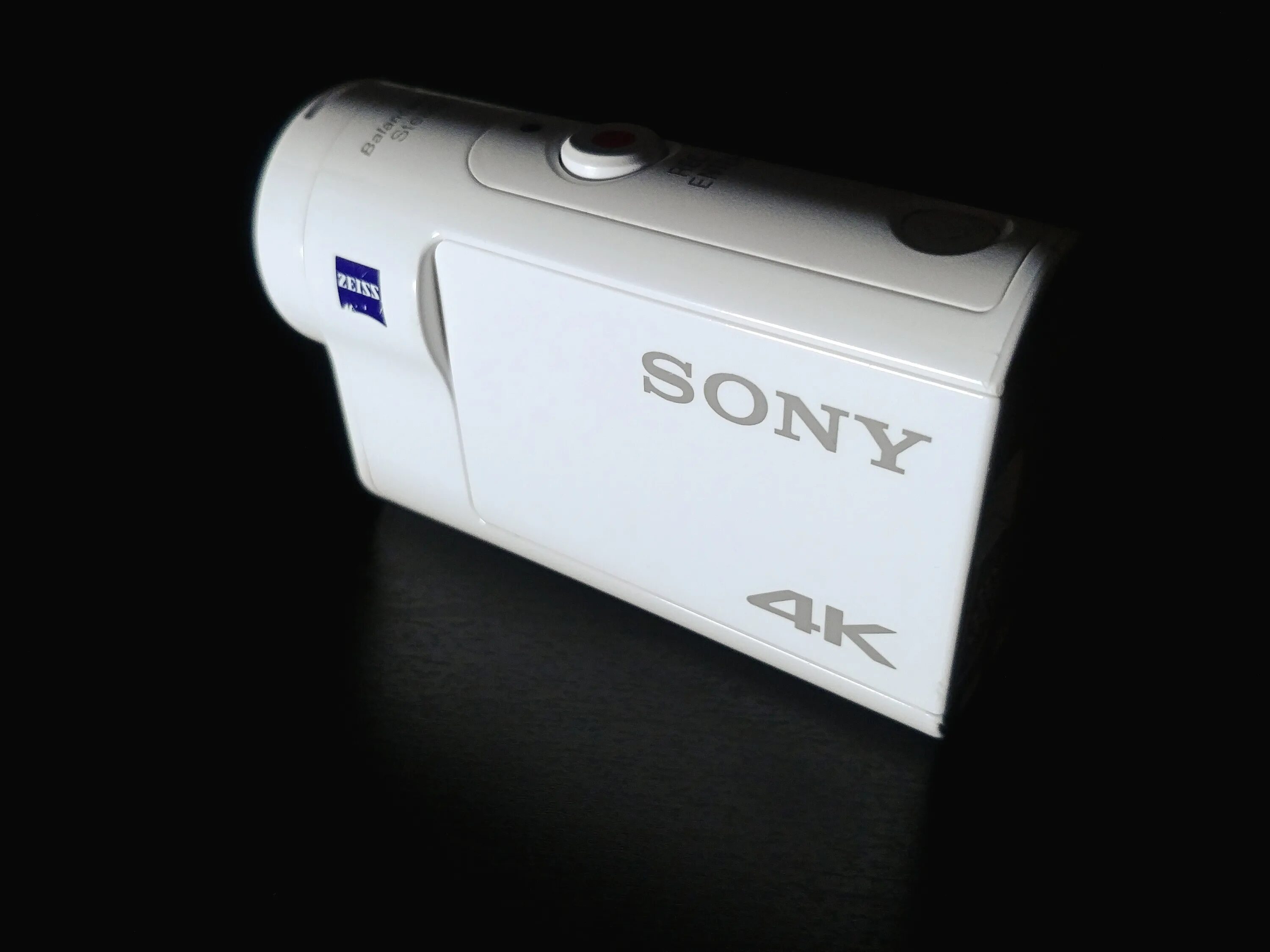 Sony FDR-x3000 комплектация. Sony FDR x3000 где расположены микрофоны.