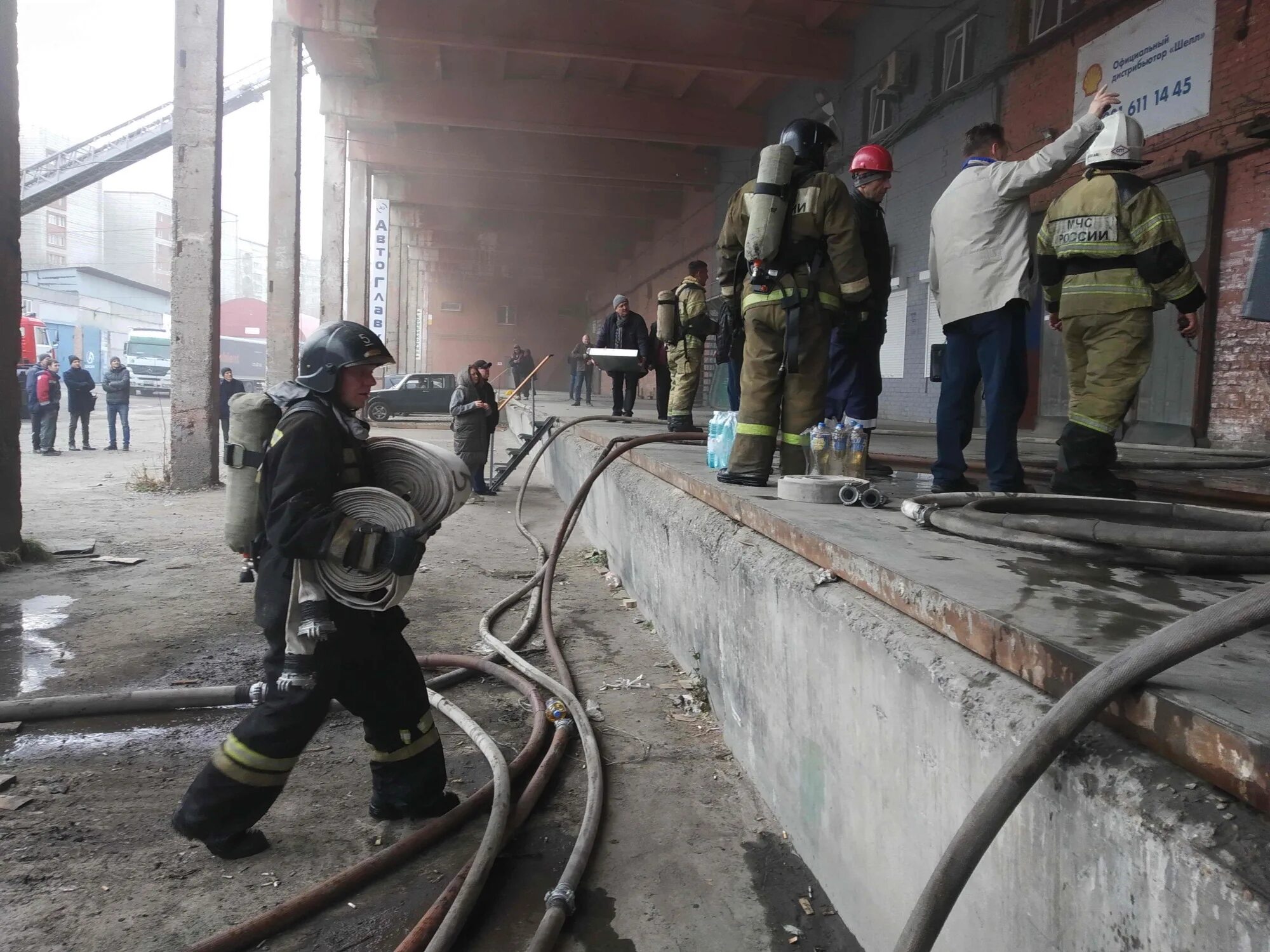 Пожар на Мичурина. Пожар в Томске. В Томске пожарный. Пожар на Ботаническом 2 Томск 2022 год. 1 новости томска