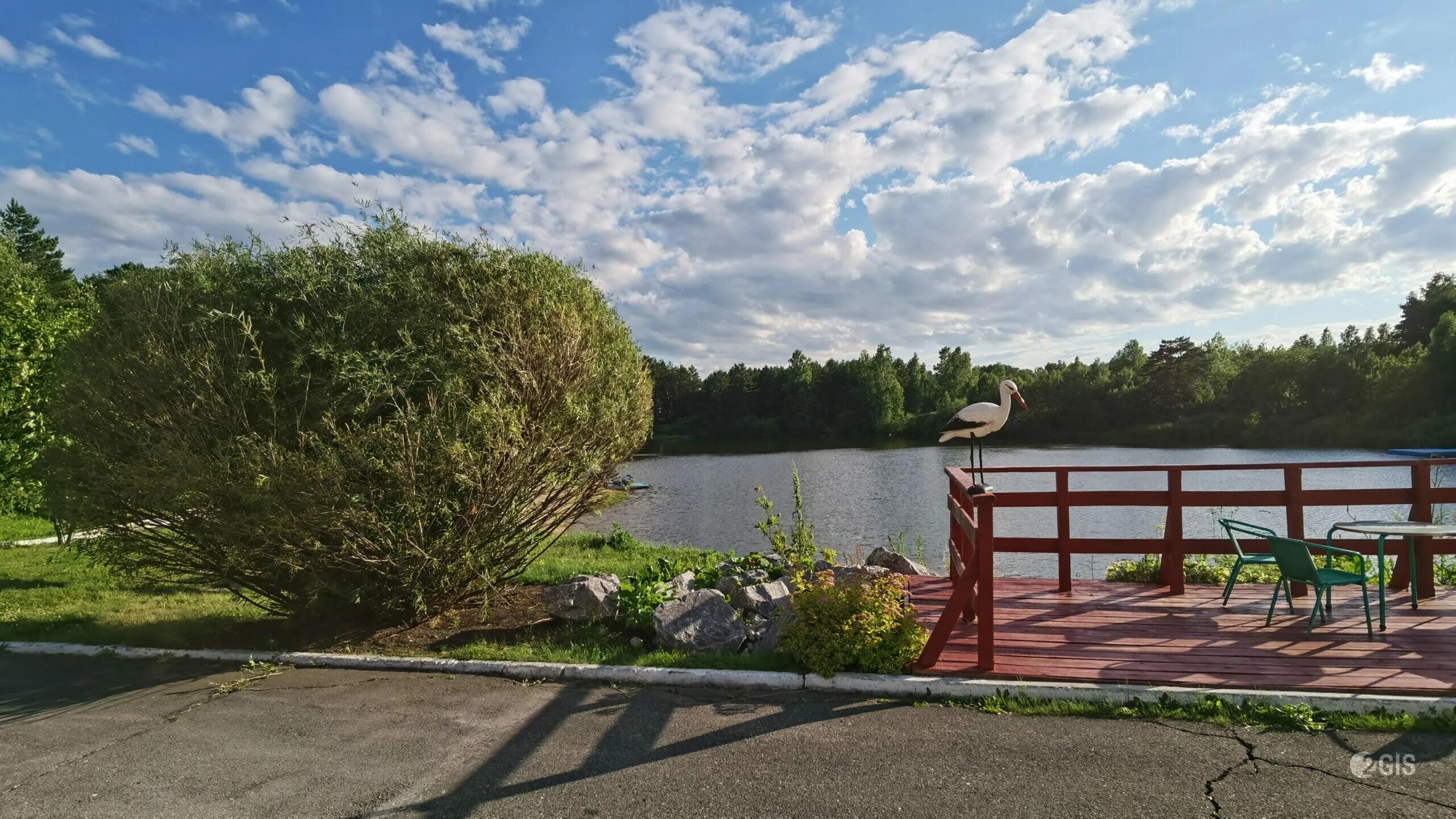 Бердск гостиница голубое озеро. Тихая гавань палашкино. Голубые озера удомельский район. Голубые озера удомля. Лесная дача база отдыха голубые озера удомля.
