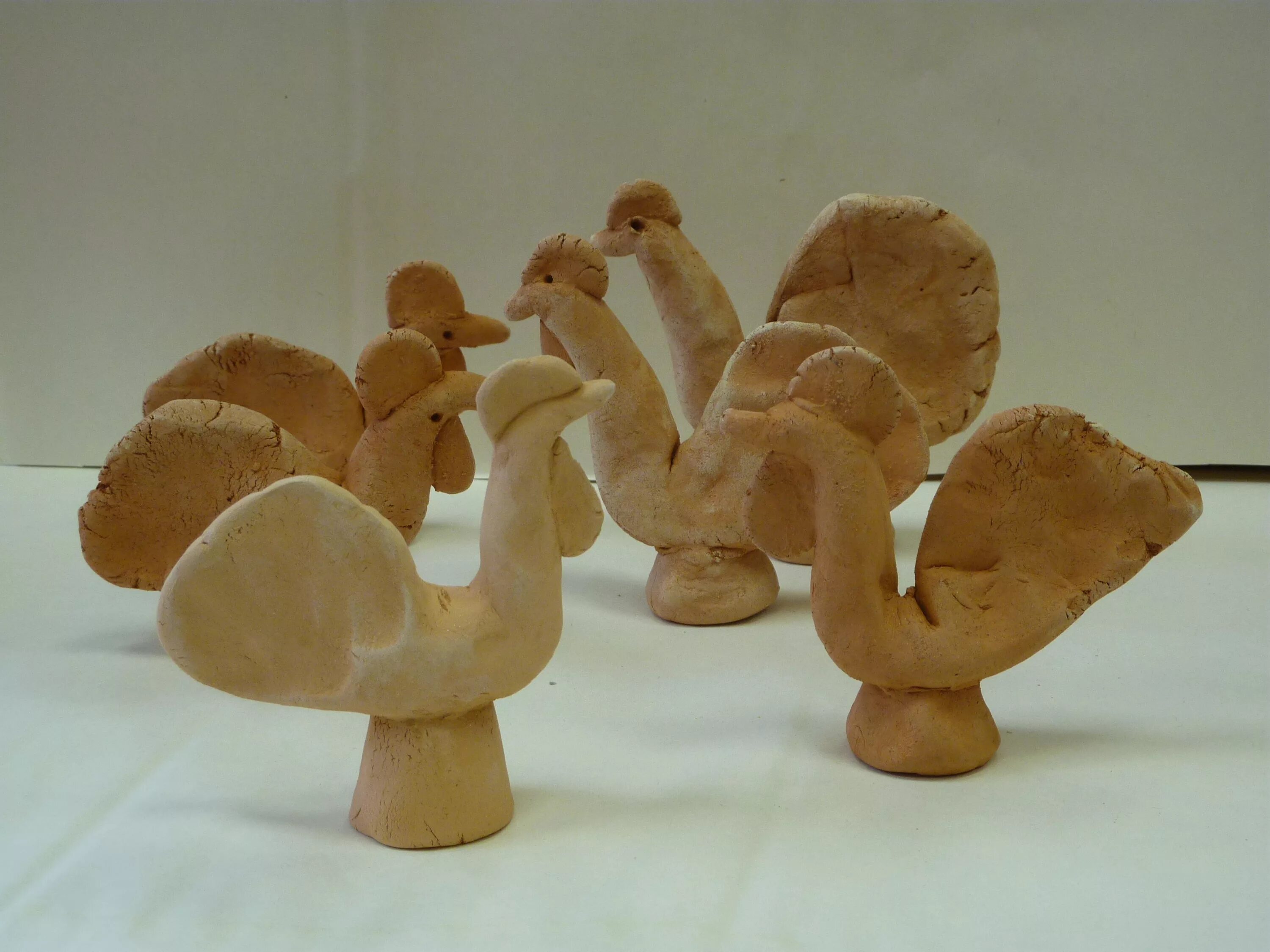 лепка из глины для начинающих. статуэтки из глины. лепка из глины. изделия из глины для детей. мк лепка глиняная свистулька.