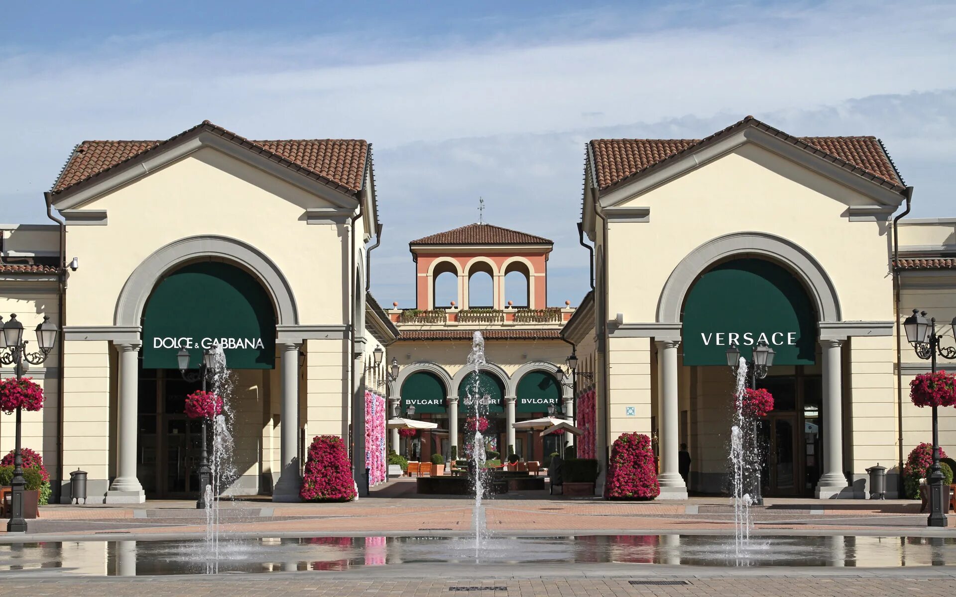 Аутлеты оптом. Сумки оффпрайс. Аутлет гринвиледж. Аутлеты оптом. Аутлет вилладж пулково.