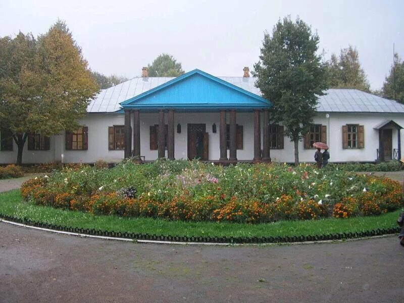 Дом в васильевке. Имение родителей гоголя в васильевке. родительский дом гоголя в васильевке. дом гоголя в селе васильевка.