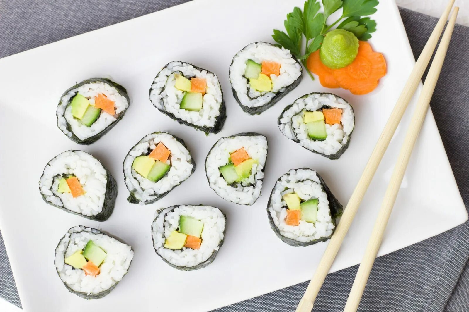 Курсы роллов и суши. Роллы. суши. суши роллы картинки. красивые роллы.