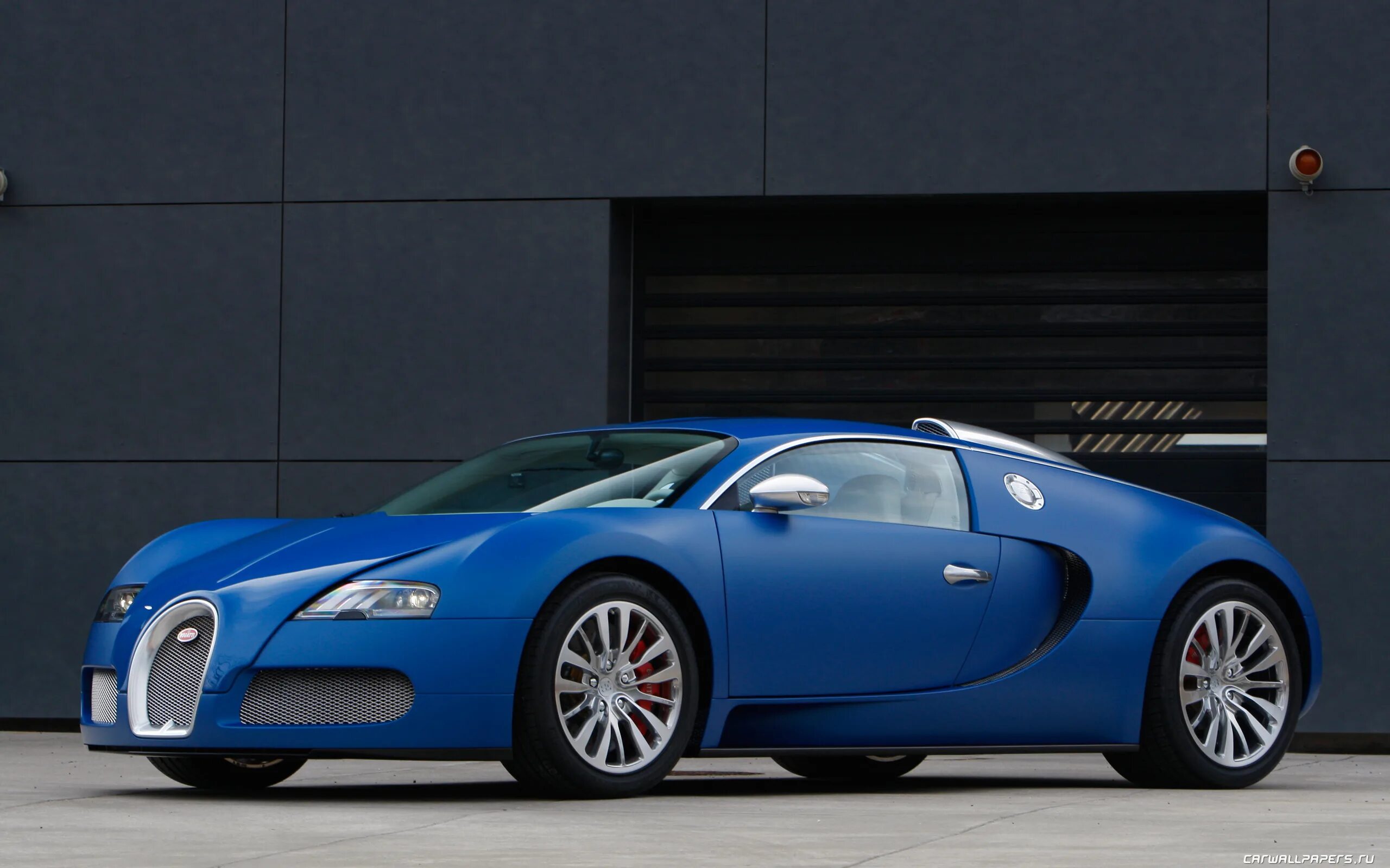 Bugatti производитель. Бугатти Вейрон 16 4 super Sport. Bugatti Veyron 16.4. Bugatti Veyron 2009. Bugatti 1997.