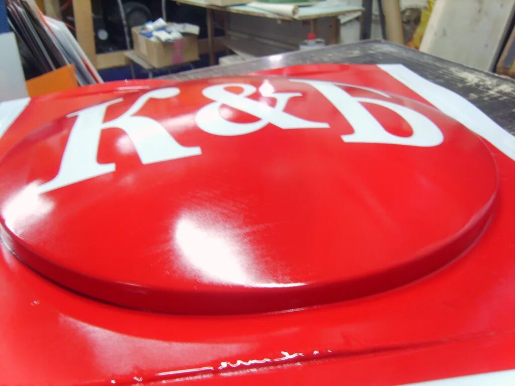 Вакуумная формовка абс. Вакуумная формовка полусферы. формовка абс пластика. вакуумная формовка стеклопластика. вакуумная формовка логотипа.