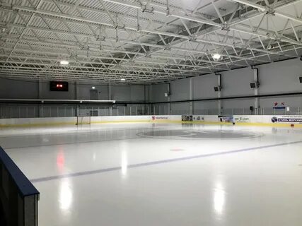 Щербинка каток южный лед