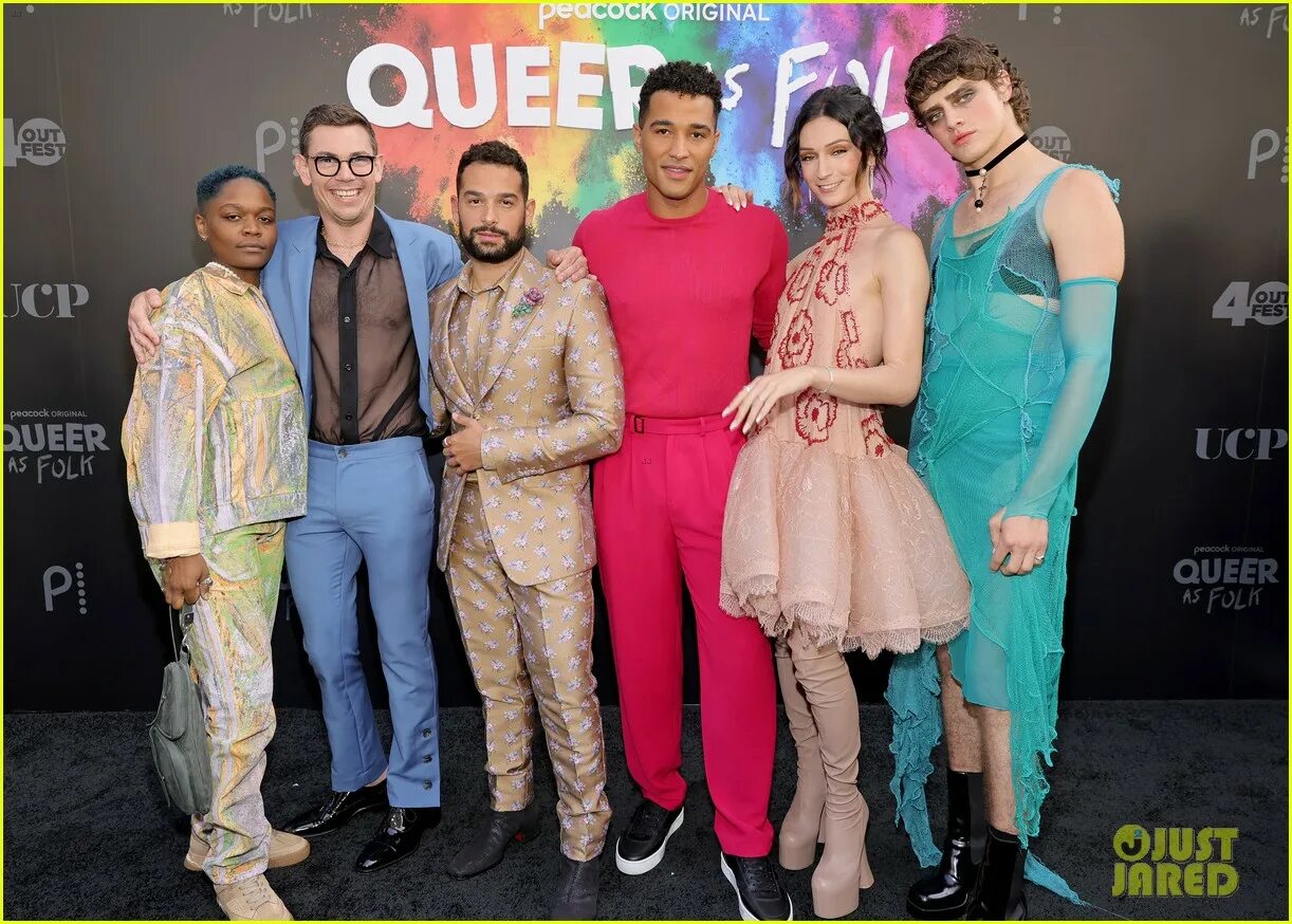 Квир блоггер что значит. Queer as folk 2025. квир персонаж. квир эс фолк.
