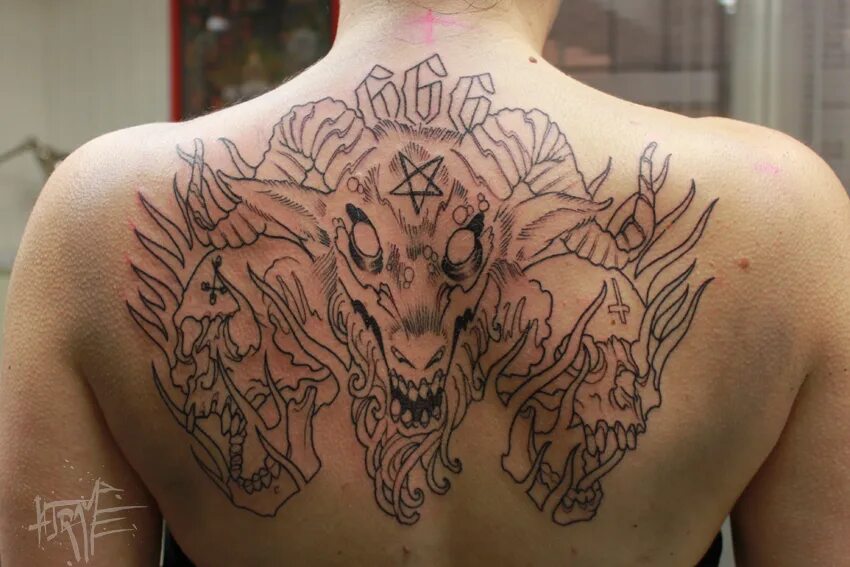 Татуировка 666. Сатанинские тату. Татуировки 666 эскизы. Тату число зверя.