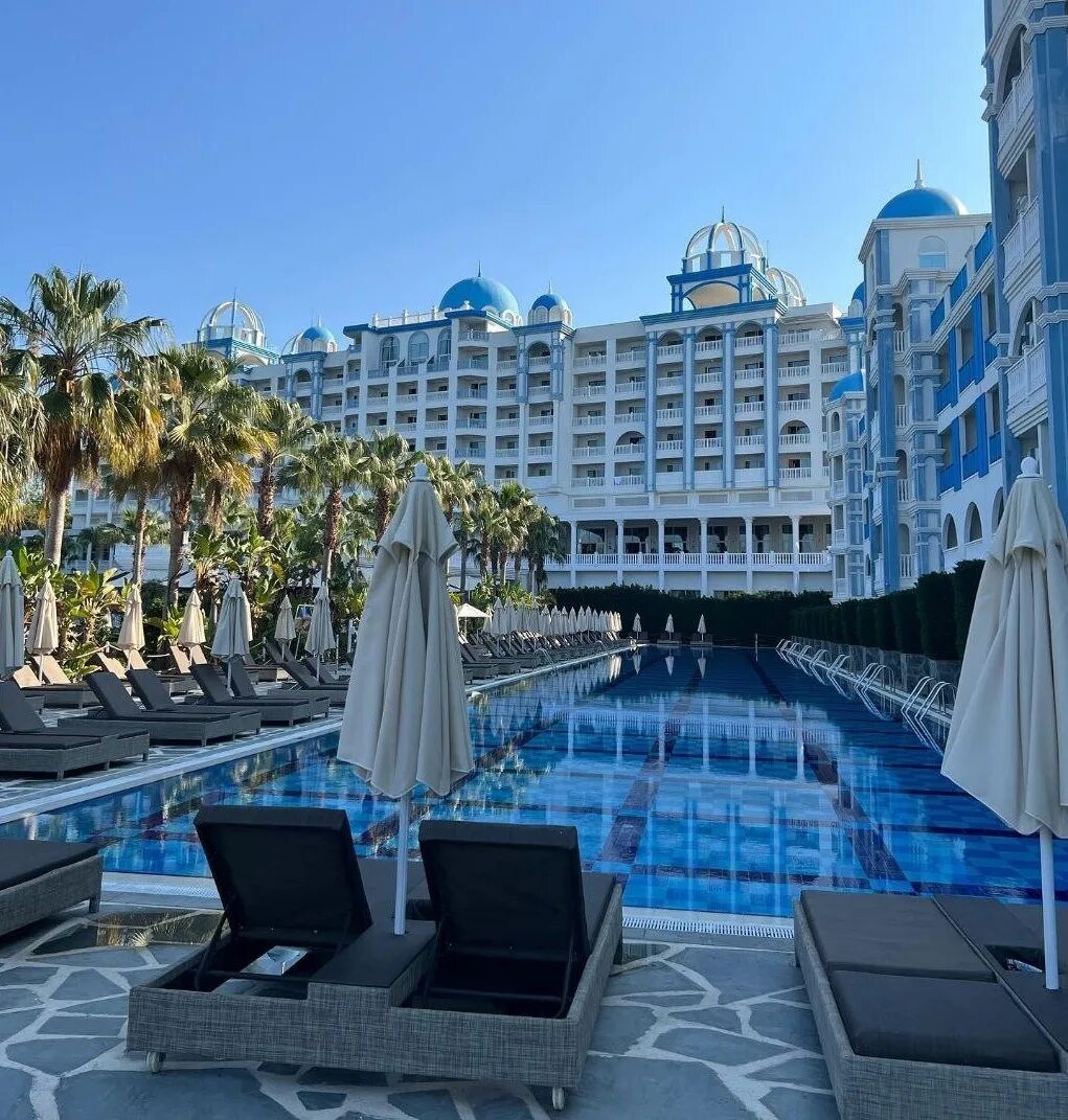 Отель кристалл адмирал турция. Crystal admiral турция. Crystal admiral resort suites spa 5 турция. Турция отель crystal admiral resort suites spa 5. Кристалл адмирал резорт сиде турция.