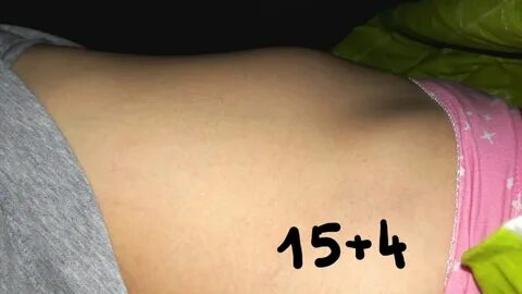 Живот 12 недель лежа