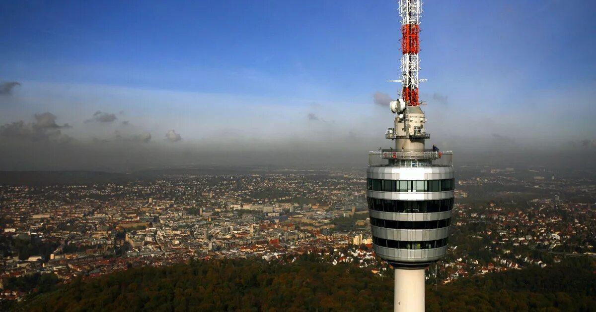 Ticket tower. Берлинская телебашня Берлин. Телебашня в Германии. Высокая телебашня в Германии. Телевизионная башня в Берлине.