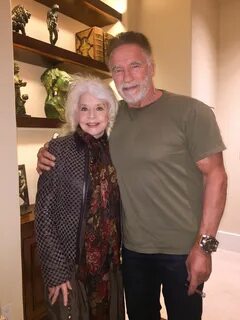 Arnold Schwarzenegger S Thanksgiving Dinner Betty Weider Nov 22.