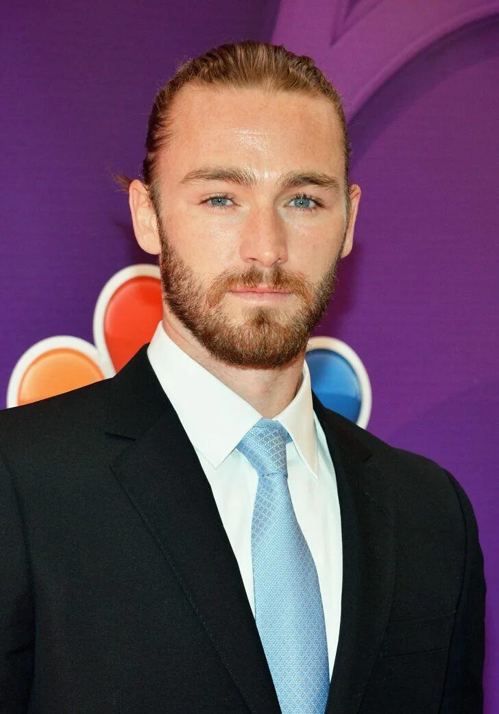 Джейк маклафлин. Jake MCLAUGHLIN. Маклафлин Джейк Маклафлин. Джейк Маклафлин Куантико. Джейк Маклафлин 2020.