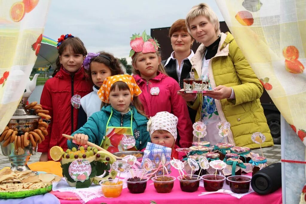 День варенья в детском саду. День варенья в детском саду. Международный фестиваль варенья. День варенья. Ярмарка варенья.