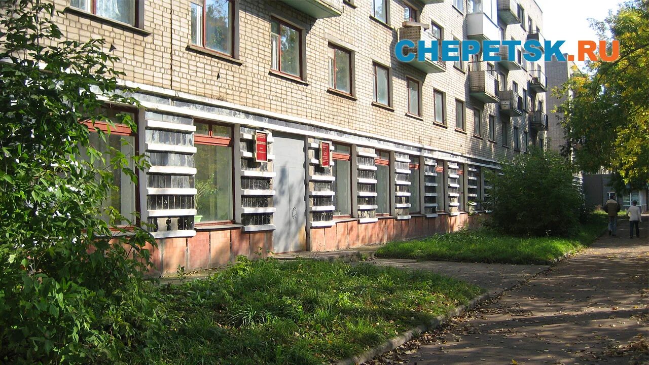 красноармейская улица, кирово-чепецк. город кирово чепецк в черном цвете. храм мефодия и кирилла в кирово-. молодежная 9 кирово чепецк. кирово чепецк проспект мира фотографии.