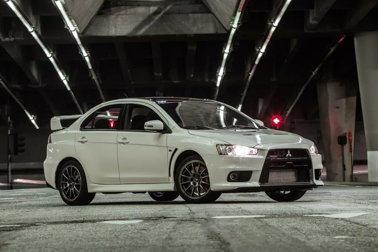 Мицубиси Лансер 10. Мицубиси Эво 10. Mitsubishi Lancer Evolution 10. Mitsubishi Lancer Evolution Final Edition.