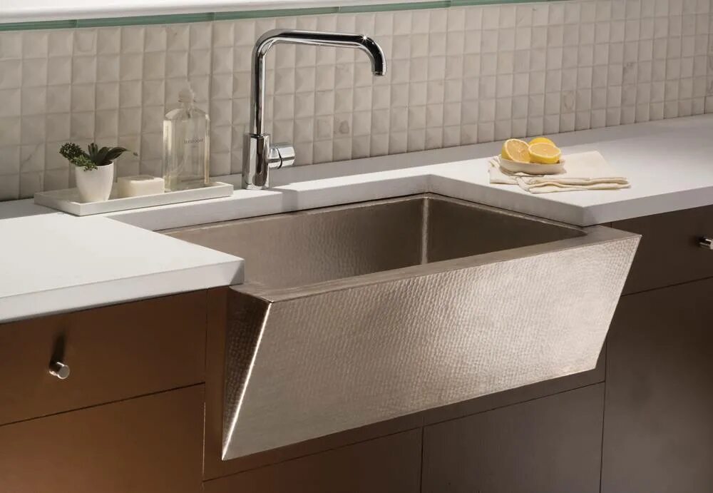 Раковина Kitchen Sink кухонная. Раковина Farmhouse Sink. Мойка кухонная Kraus KHF-200-30. Мойка с бортиком для кухни. Мойка с фартуком