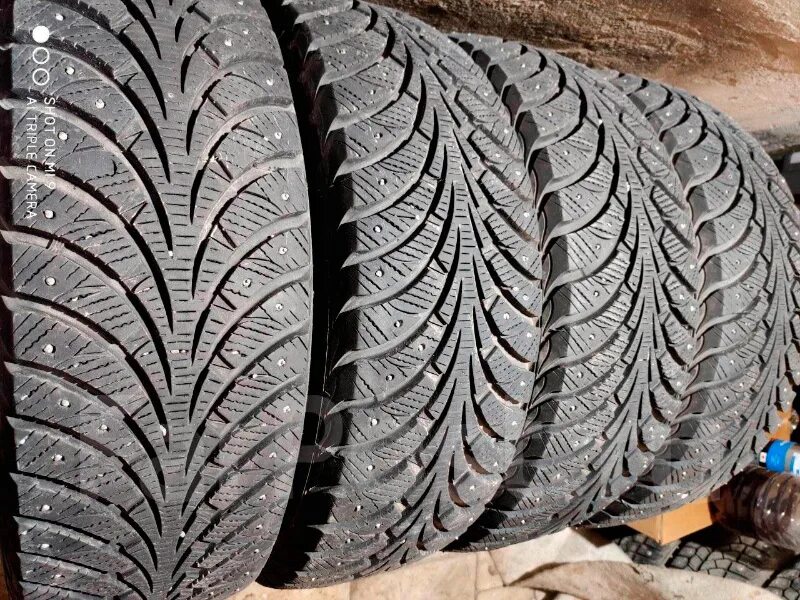 Шины эскимо. Sava Eskimo stud 205/65 r15. Sava Eskimo stud 215/55 r17. Сава эскимо шипованная. Шипованные шины Sava Eskimo.