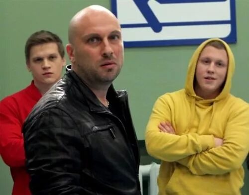 Андрей крыжний чернобыль зона отчуждения. Андрей крыжний физрук. Андрей крыжний реальные пацаны. Андрей крыжний банан. Крыжний физрук.