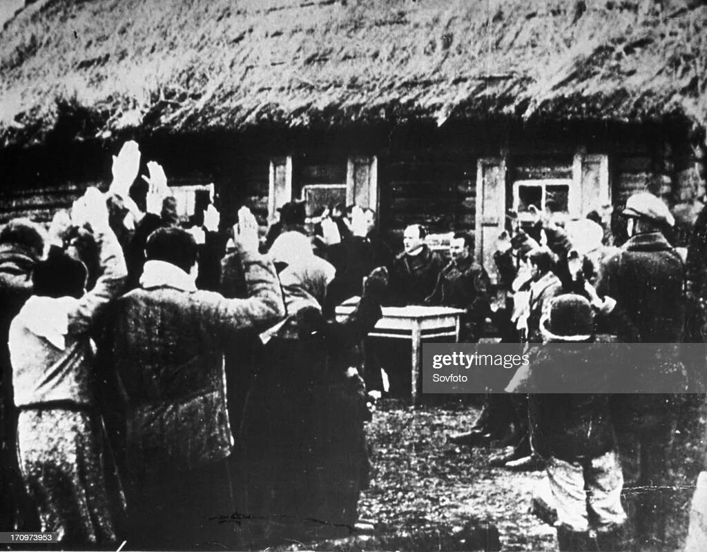 Советская живопись собрание. Раскулачивание 1929. Рабочие и крестьяне. Собрания крестьян. Земское собрание александр 2.