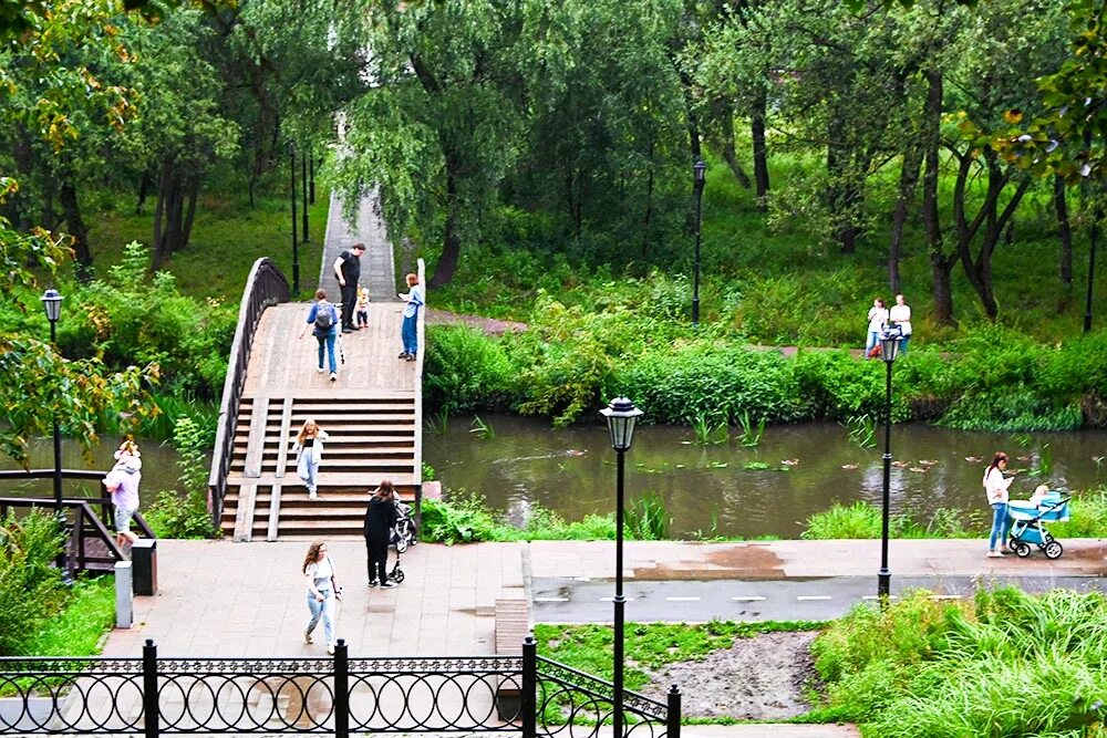 День в парке слова. Парк Яуза в Москве. Яуза река парк Свиблово. Парк Яуза 2022. Парк Яуза Бибирево.