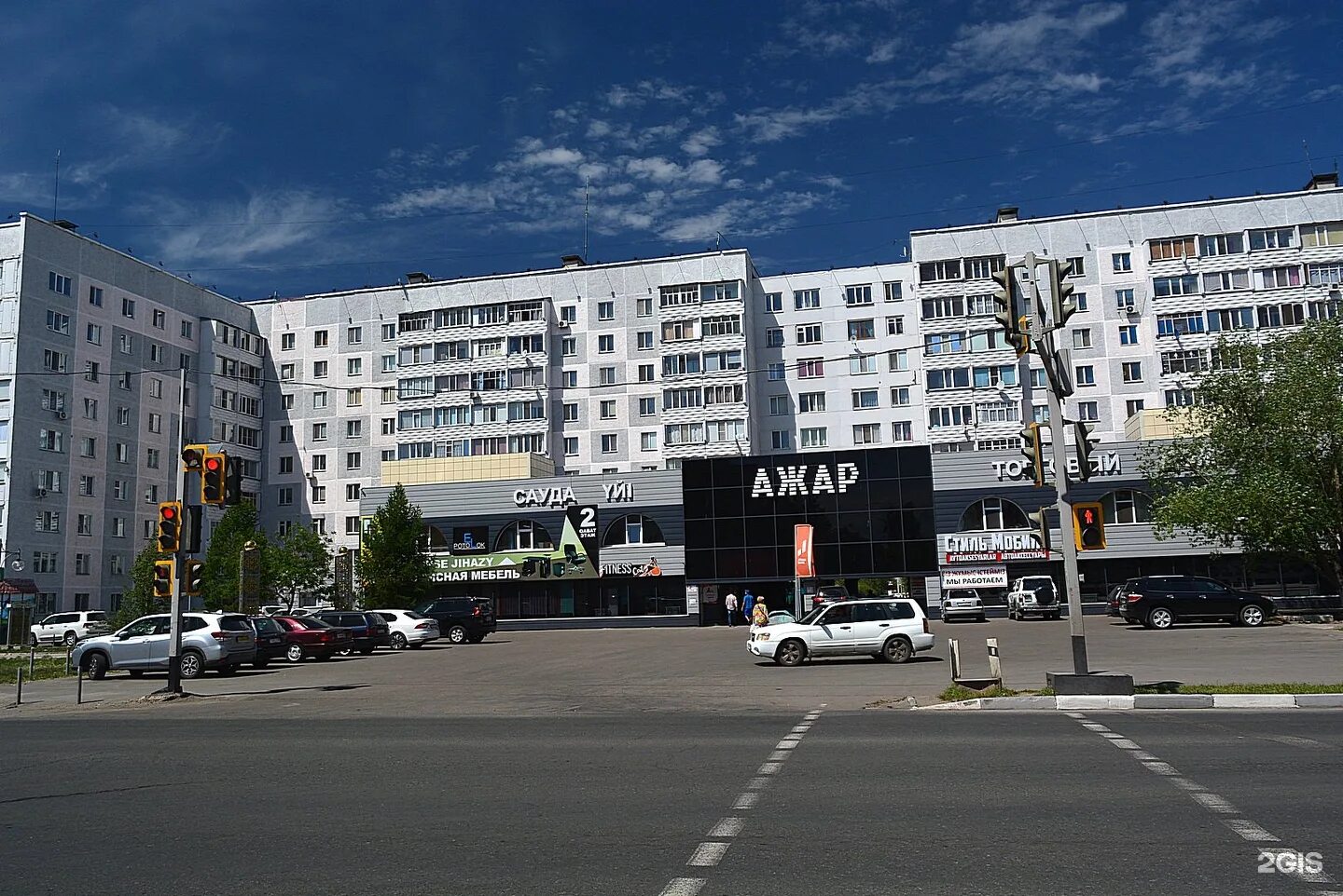 Петропавловск казахстан торговые центры. Торговые дома петропавловск. Тайга рынок петропавловск. Интернациональная 75 петропавловск. Торговые дома петропавловск.