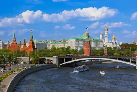 Москва ини