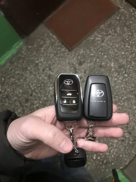 Как разобрать ключ от камри 70 Замена на современный выкидной ключ Toyota Camry (XV40), 2,4 л, 2006 года стай