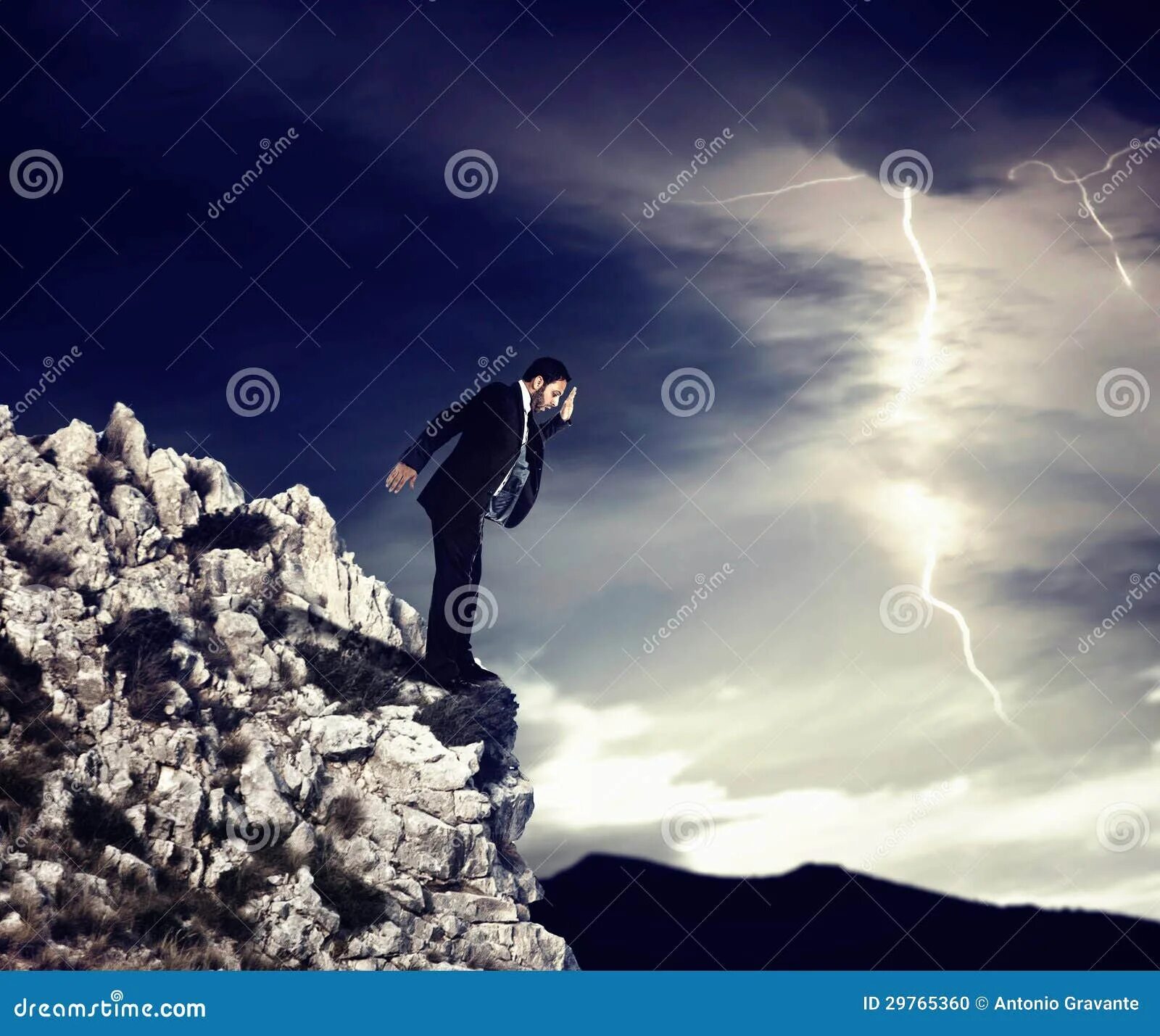 Самые опасные девушки. Risky photography desperate. Risky photography desperate. Самые красивые девушки в мире от которых захватывает дух. Кьерагболтен норвегия.