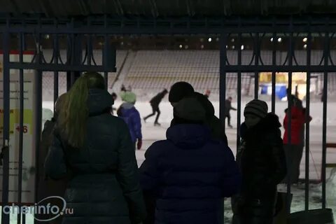 Каток череповец площадь