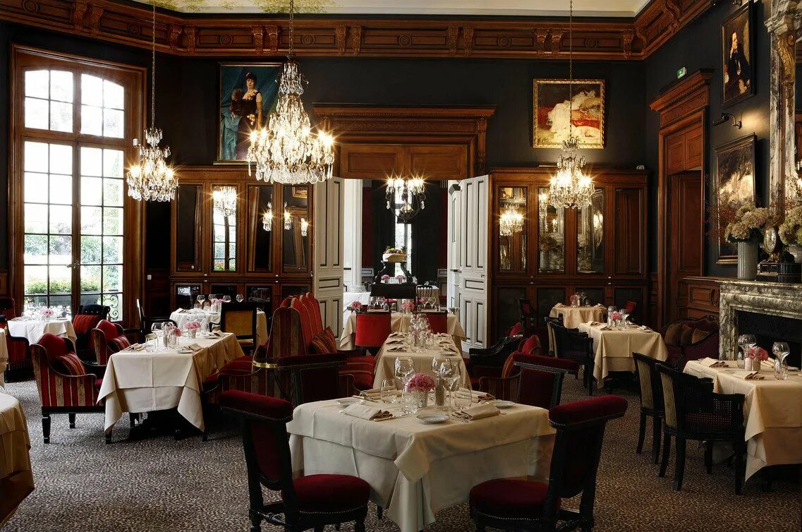 Le train bleu ресторан. Ресторан мост на кузнецком мосту. Лучший ресторан франции. Maison blanche ресторан в париже. Лучший ресторан франции.