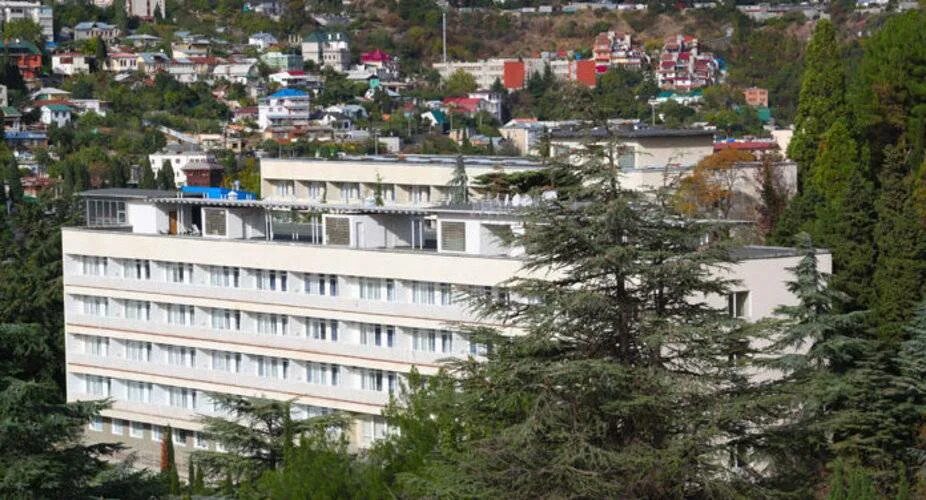 санаторий ялтинский ялта. ялтинский военный санаторий. пансионат дружба крым курпаты. санаторий ялтинский мо рф. санаторий ялта военный санаторий.