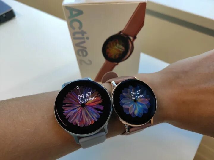 Samsung watch 5 40. Самсунг Galaxy watch Active 40mm. Самсунг вотч 40 мм. Самсунг галакси вотч Актив 2 40 мм и 44 мм. Samsung watch Active 40mm.