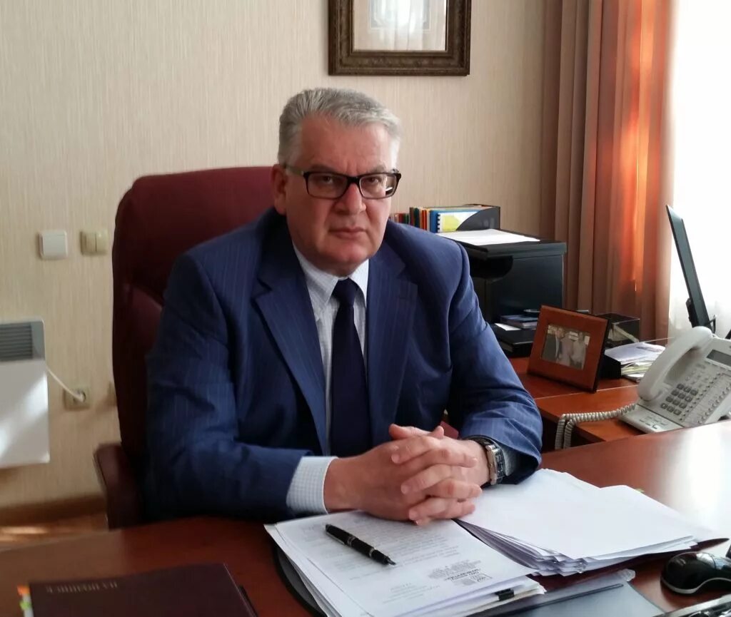 исаков евгений александрович министр транспорта республики крым. якушев владимир вениаминович. бывший министр строительства. якушев владимир владимирович. файзуллин минстрой.