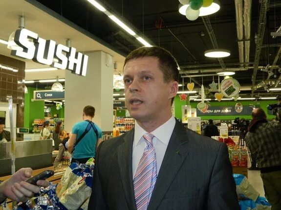 Витебский телеканал. Директор броско молла. Витебский телеканал. Директор трк. Крым (телерадиокомпания).