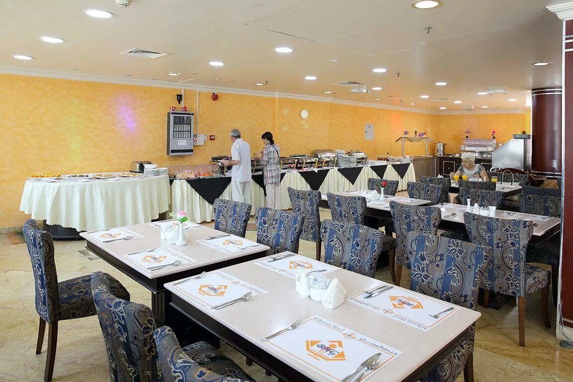 Al Bustan Hotel 4*. Al Bustan Hotel Sharjah. Ai Bustan Hotel Шарджа. Al Bustan Hotel Flats 4 Шарджа.