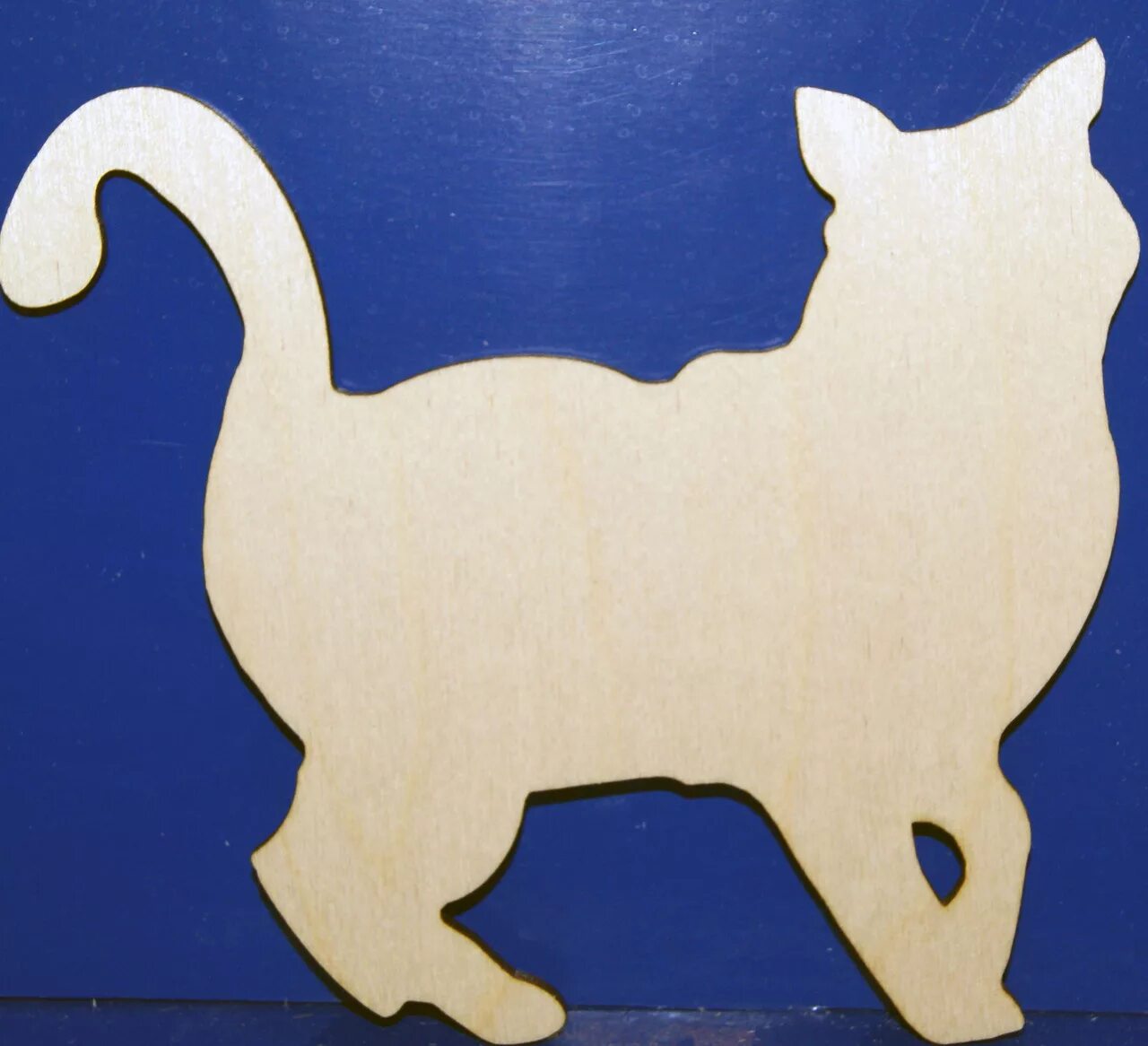 деревянные заготовки для брошек животные. фигурка кота из фанеры. кот из фанеры. фигурки из фанеры. кот из фанеры.