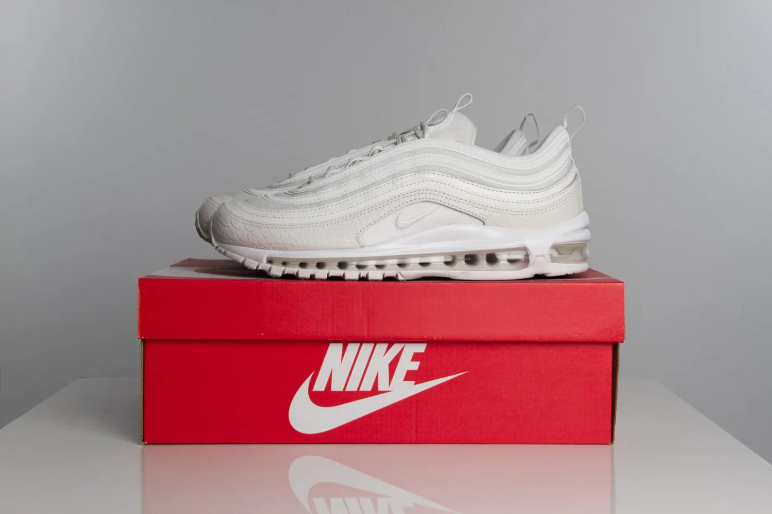 Nike Summit White. Палёный Nike Air Max. Air Max 97 rare. Паленые найки песня