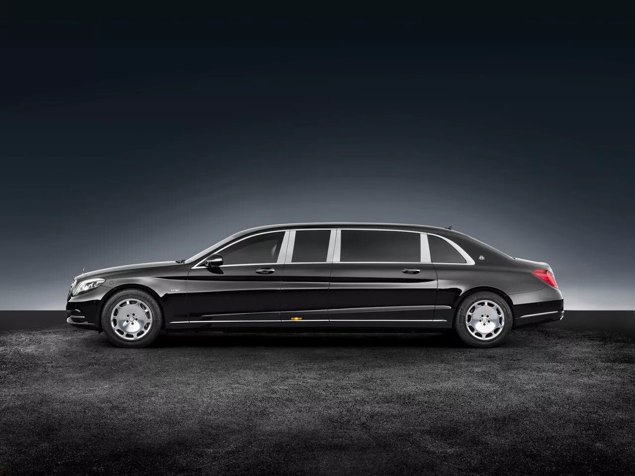 Мерседес Бенц Майбах s600. Mercedes Benz Maybach s600 Pullman. Мерседес s 600 Guard Pullman. Mercedes-Benz s600 Pullman Guard. S600 цена