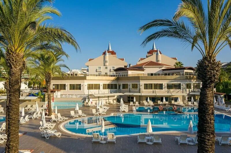 Famous resorts. Айдинбей турция белек. Айдинбей фэймос резорт белек. Famous resorts. Айдинбей фэймос резорт белек.
