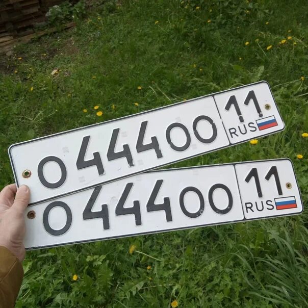 Красивые номера в кирове. Кировские номера. Автомобильные номера адыгеи. Номер кирова. Автомобильные номера киров.