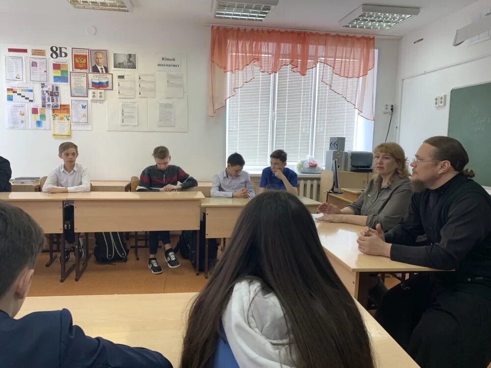 Школа им волошиной. Школа им волошиной. Коктебельская школа учителя. Мбоу коктебельская школа им и. Школа им волошиной.