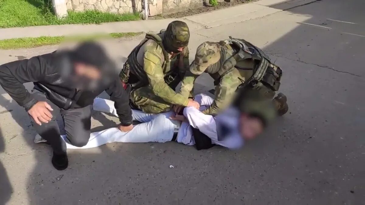Задержали 18 летнего. Задержали 18 летнего