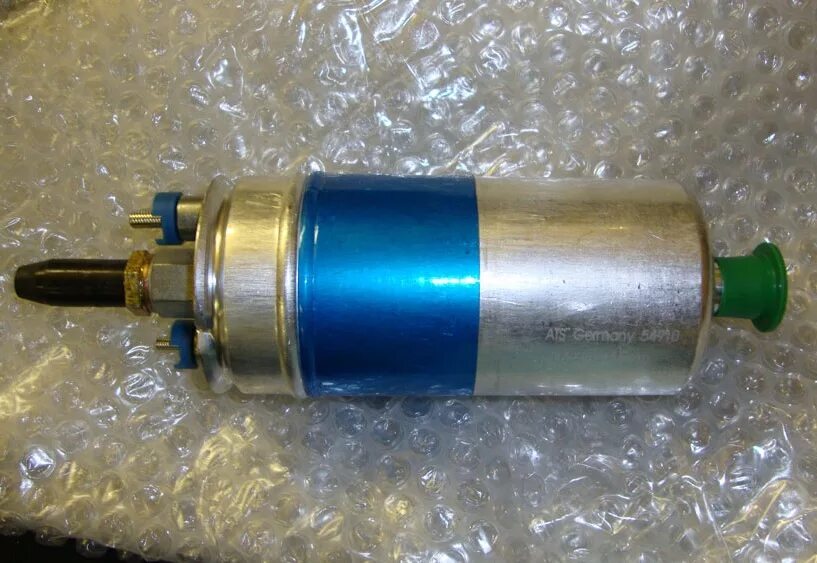 Топливный насос мерседес 124. 3. Бензонасос на 124 мерседесе 2. Топливный насос 124. Mercedes 124 топливный фильтр.